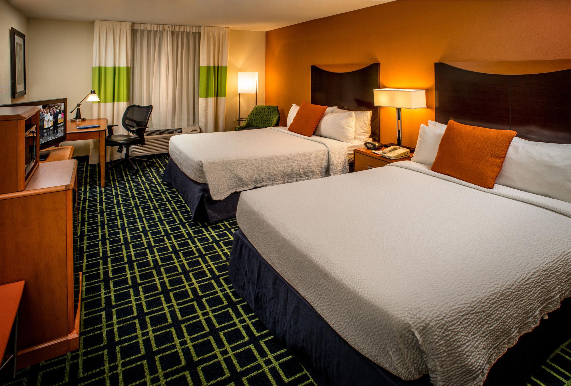 Best Western Plus Beckley Inn Exterior photo